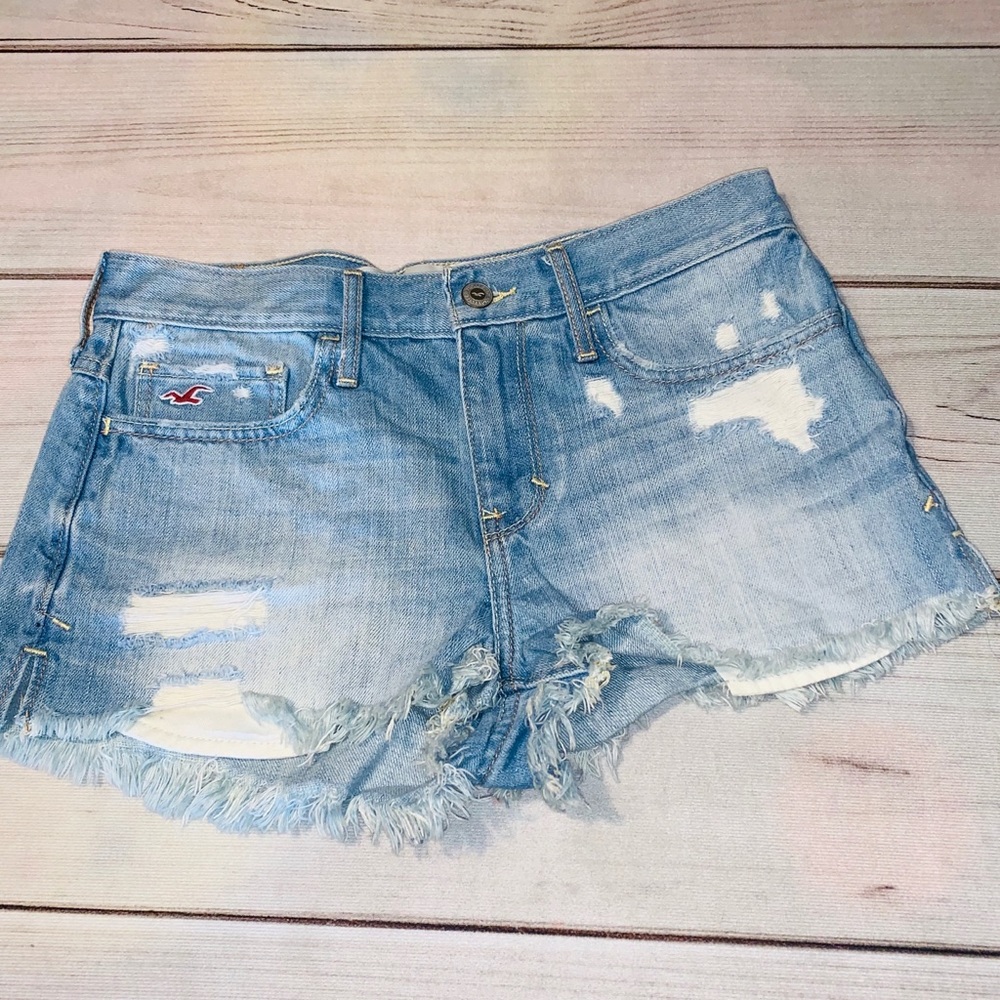 Hollister Distressed Jean Shorts 3/26